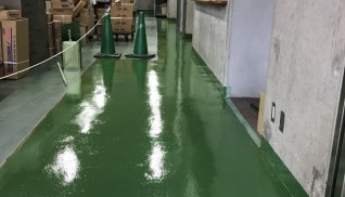 日本ドアーチェック製造株式会社福岡支店塗床工事